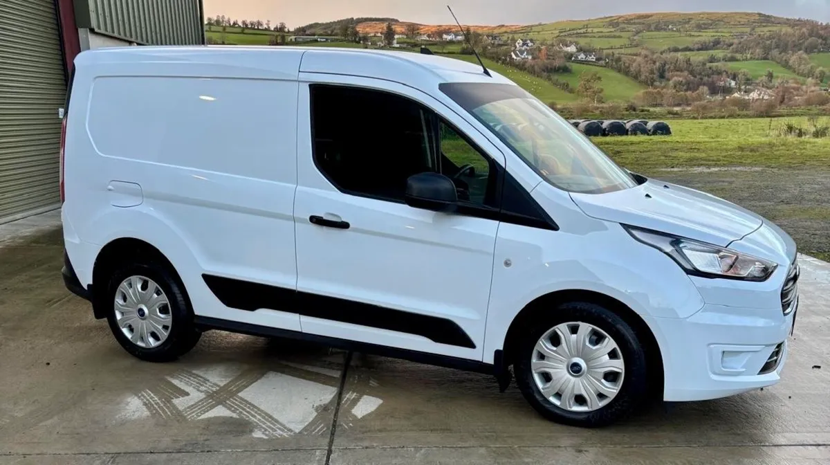 2024(241) Ford Transit Connect Trend 12 BHP - Image 2