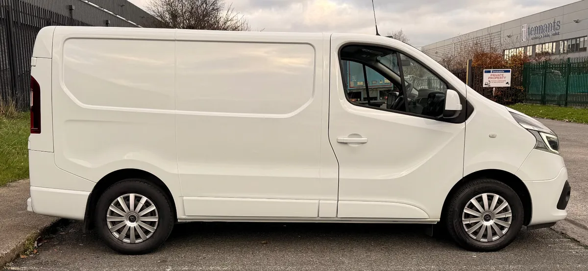 192D  Renault Trafic - Image 3