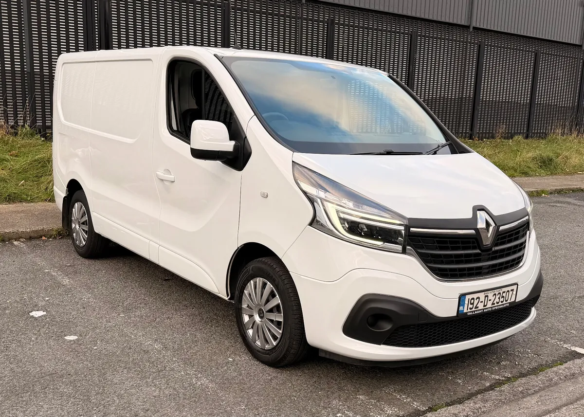 192D  Renault Trafic - Image 1