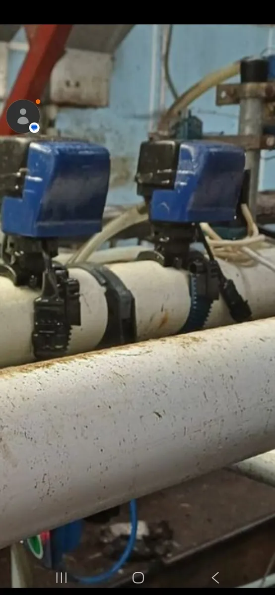 Automatic Cluster Removers with indicators.  Etc - Image 1