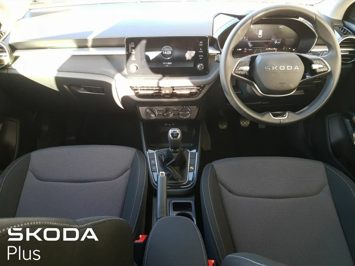 Skoda Fabia FABIA SELECTION 1.0MPI 80HP - Image 2