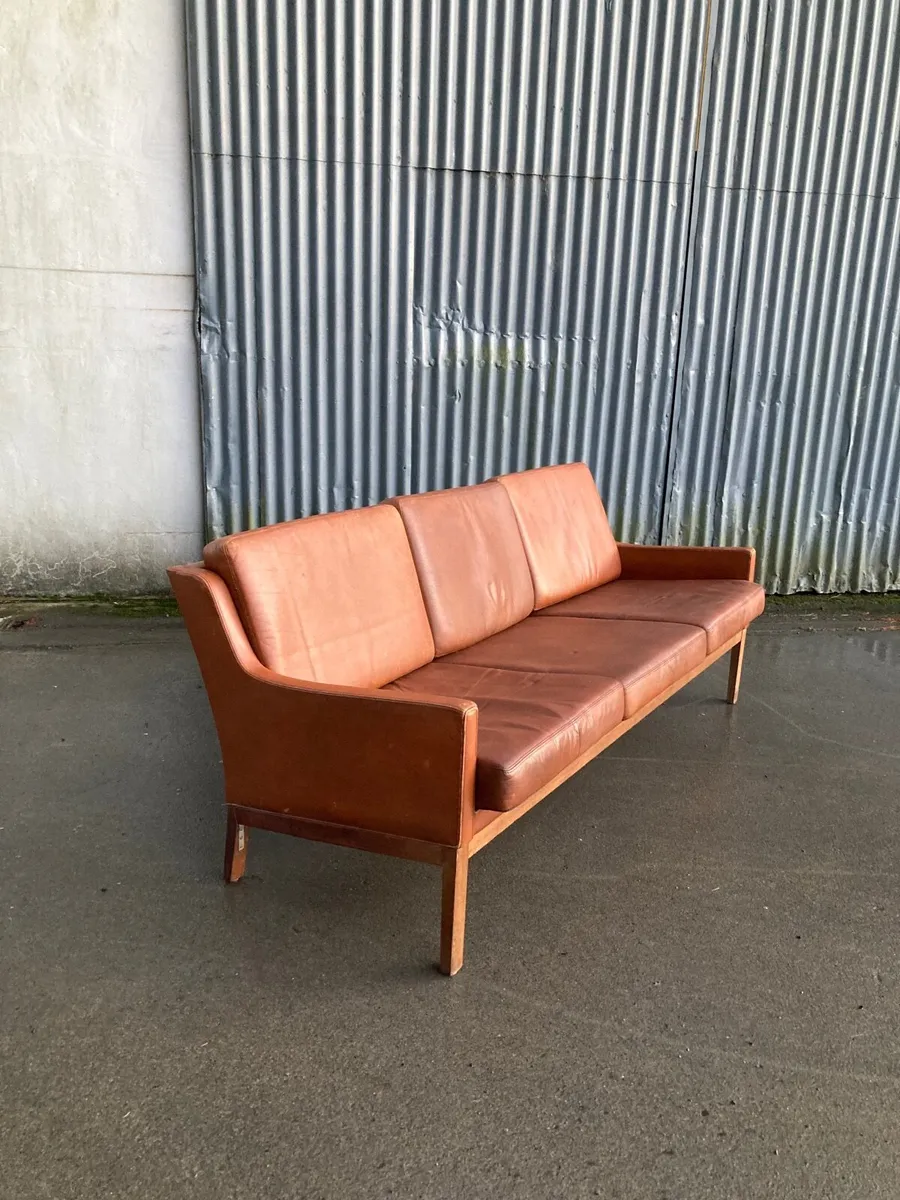 Danish Sofa - Warehouse Open Sat 22nd Nov 12 til 4 - Image 4