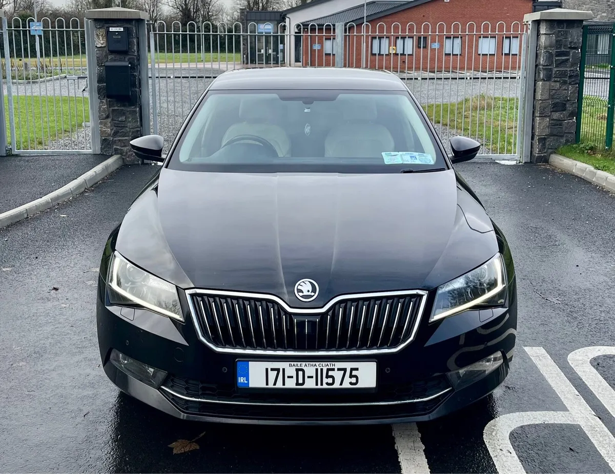2017 Skoda Superb 2.0 TDI - Image 3