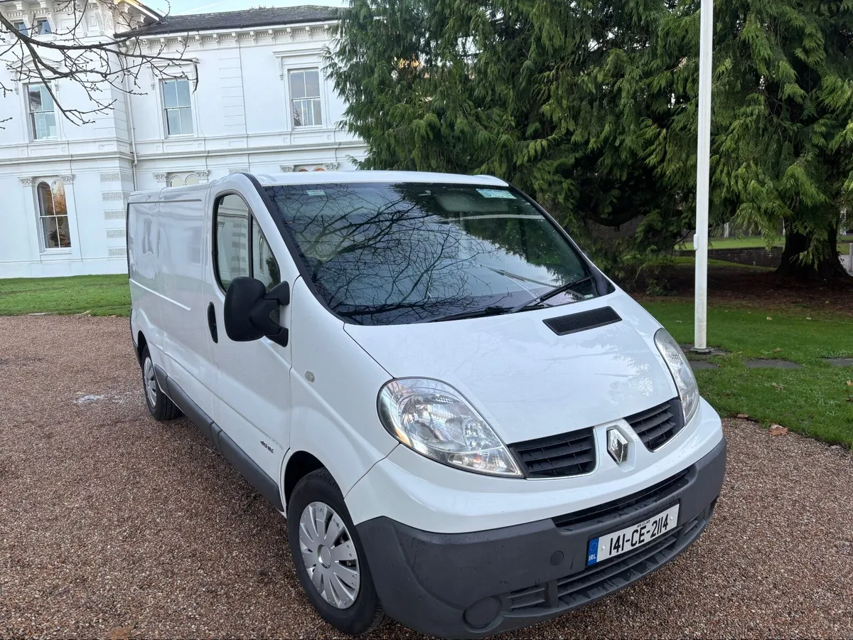 2014 Renault Trafic van 2.0 DCI 115 bhp new doe - Image 1