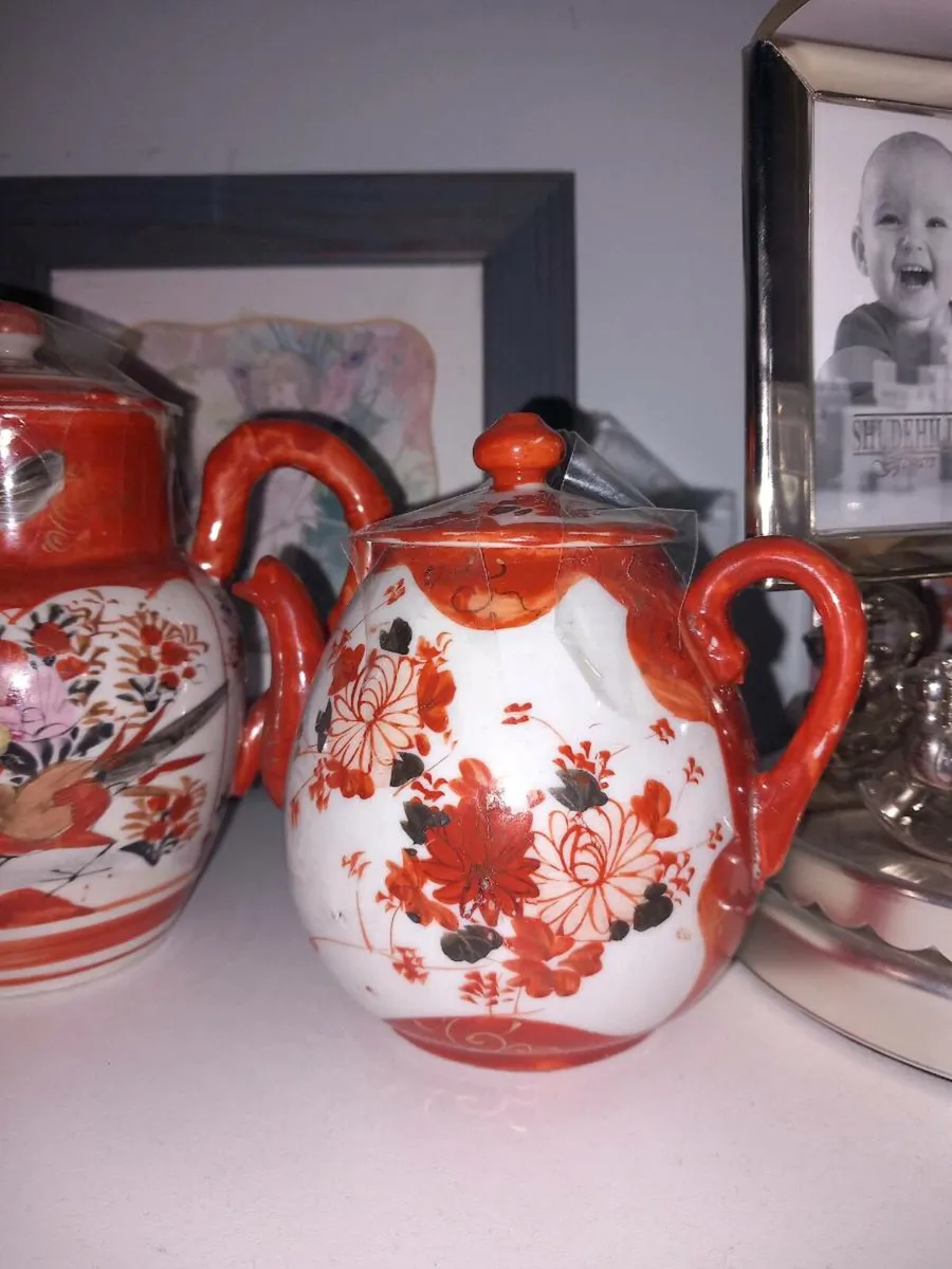 Japanese kutani porcelain tea pots - Image 2