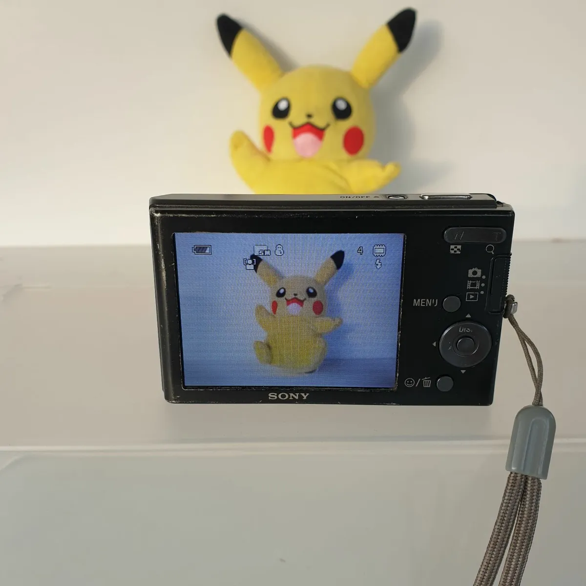 Sony cybershot DSC-W180 digital camera - Image 2