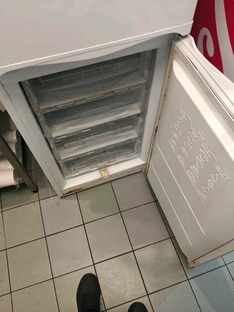 Fridge for sale - Image 3