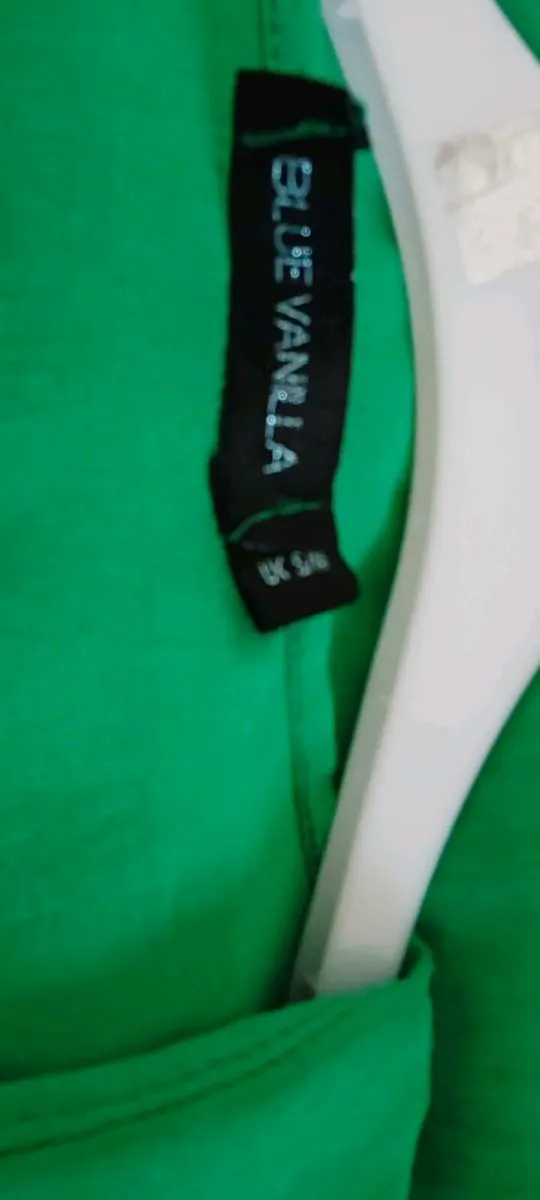Ladies green blouse - Image 4