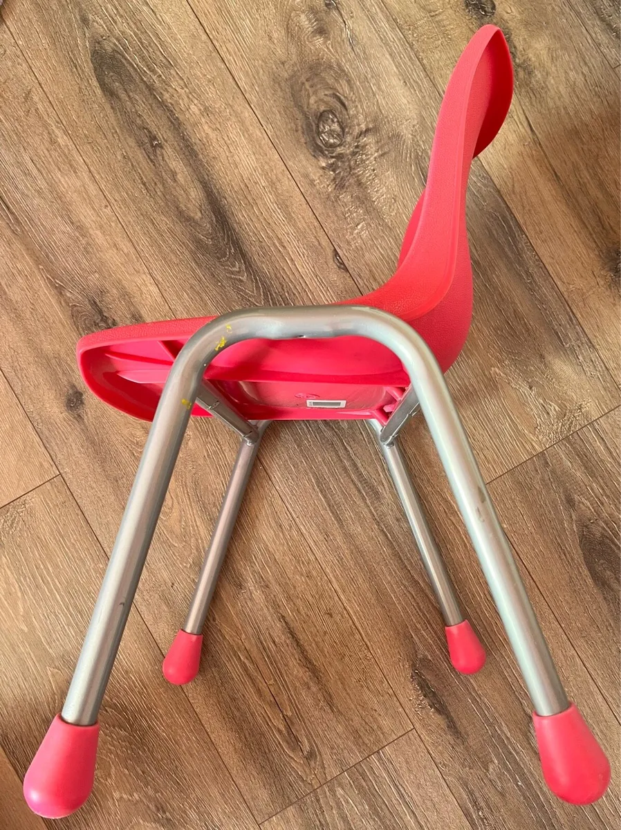 Hard plastic chair for kids - Image 4