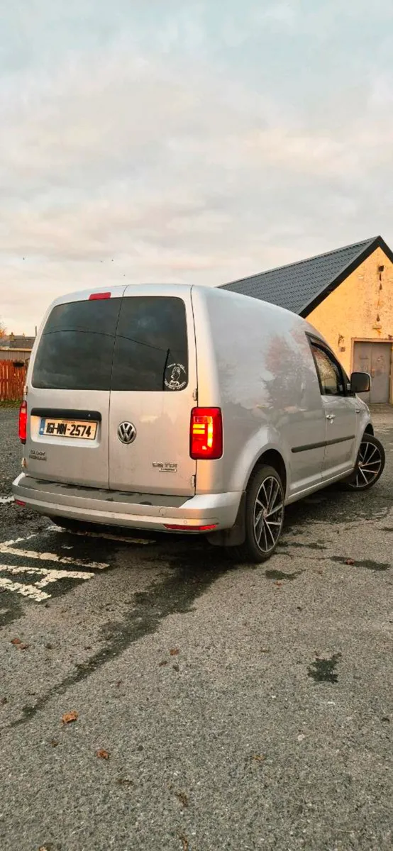 Volkswagen Caddy Highline - Image 3
