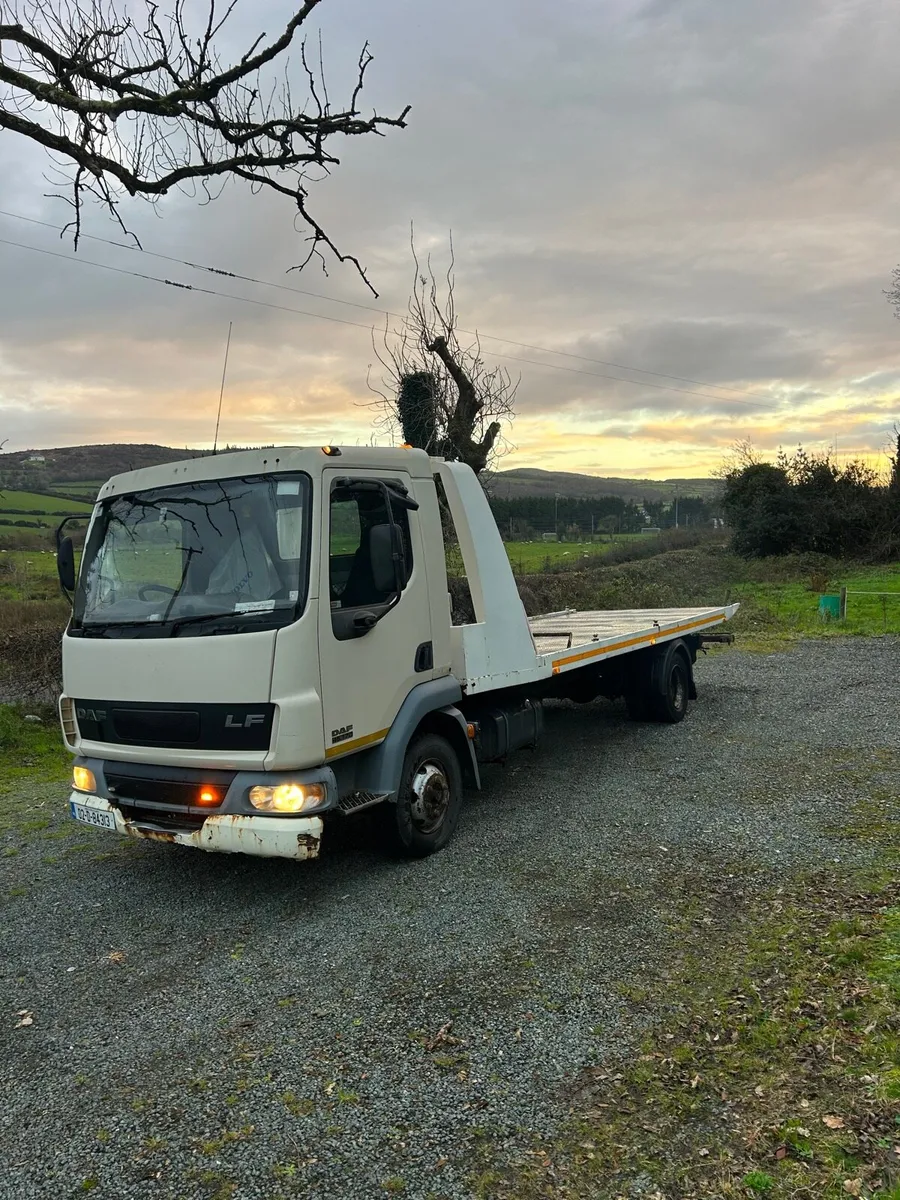 2002 Daf recovery truck - Image 1