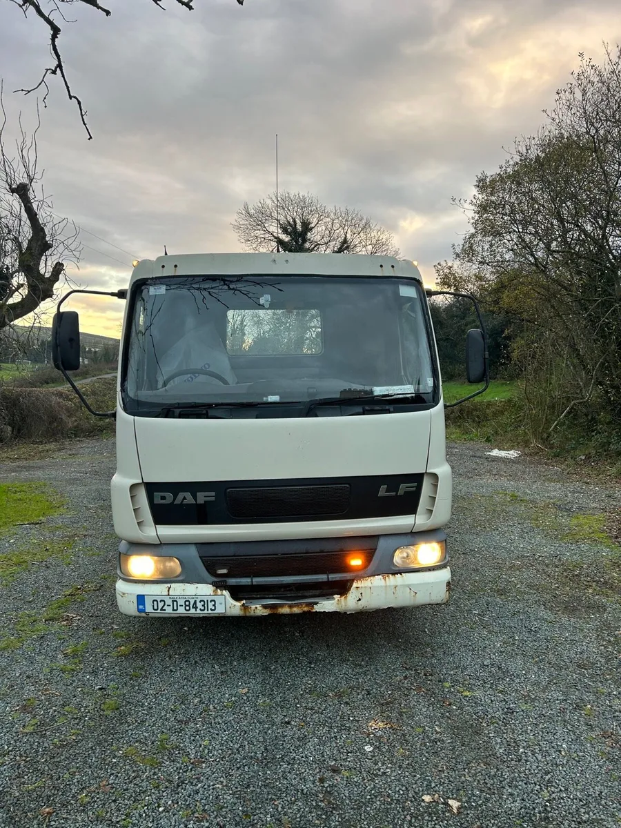 2002 Daf recovery truck - Image 2