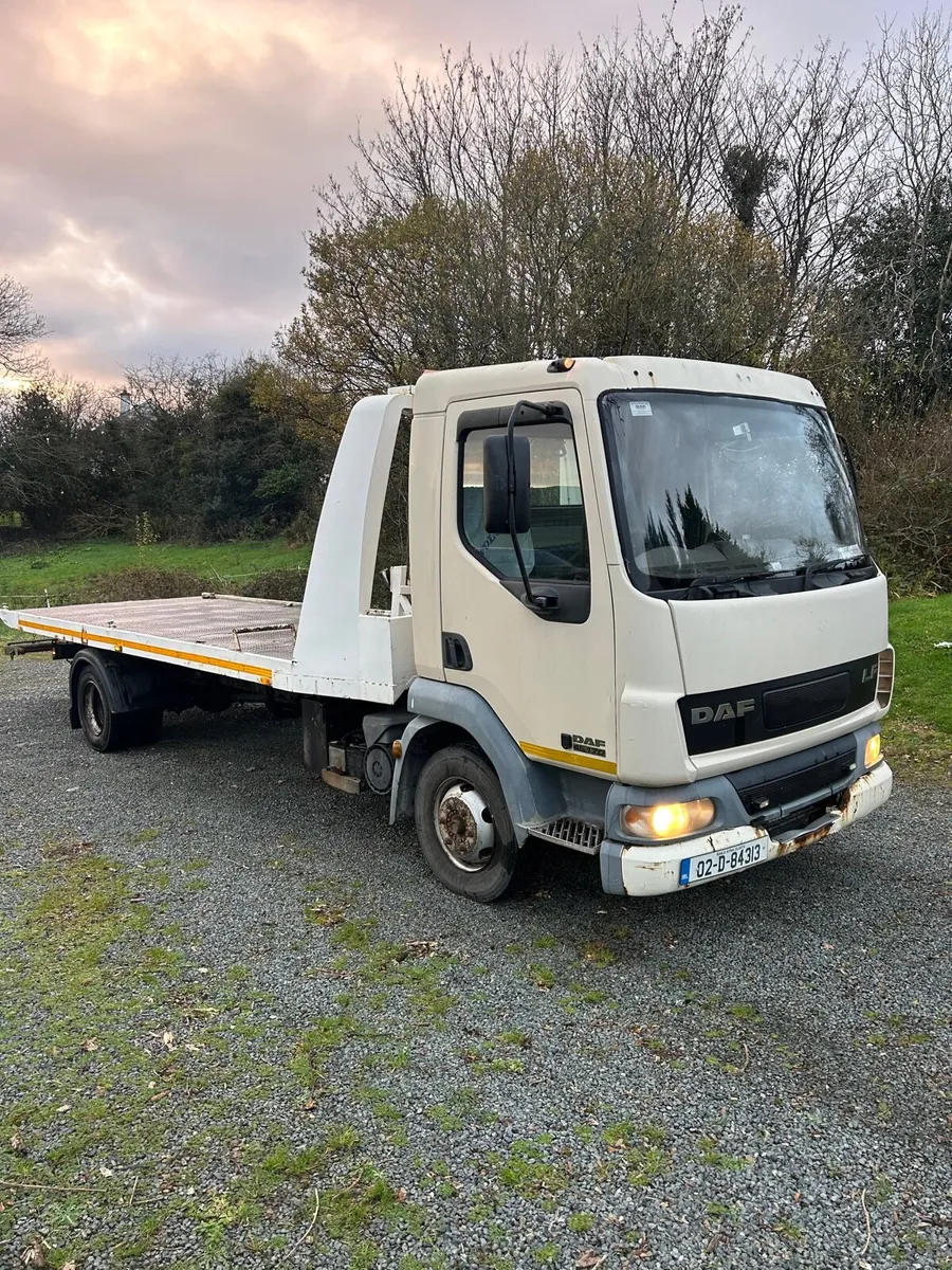 2002 Daf recovery truck - Image 3