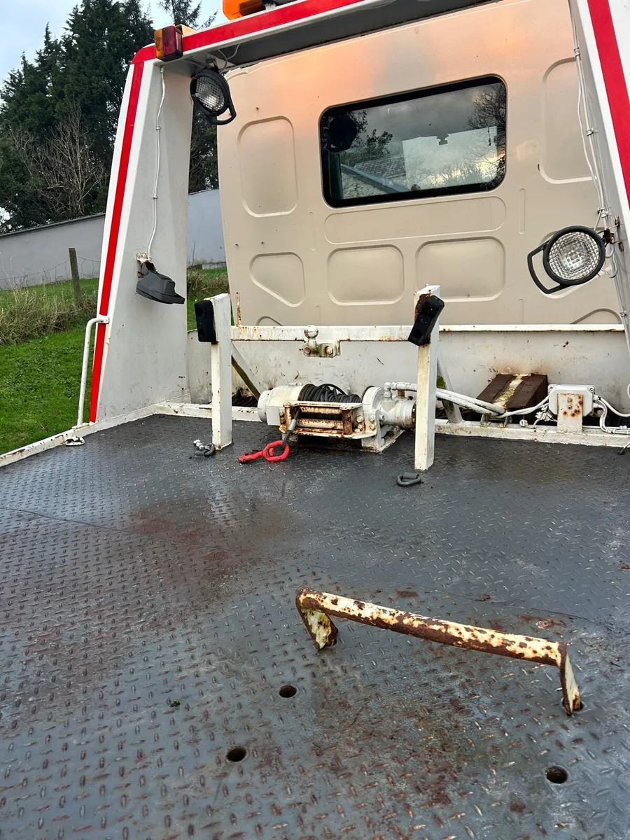 2002 Daf recovery truck - Image 4