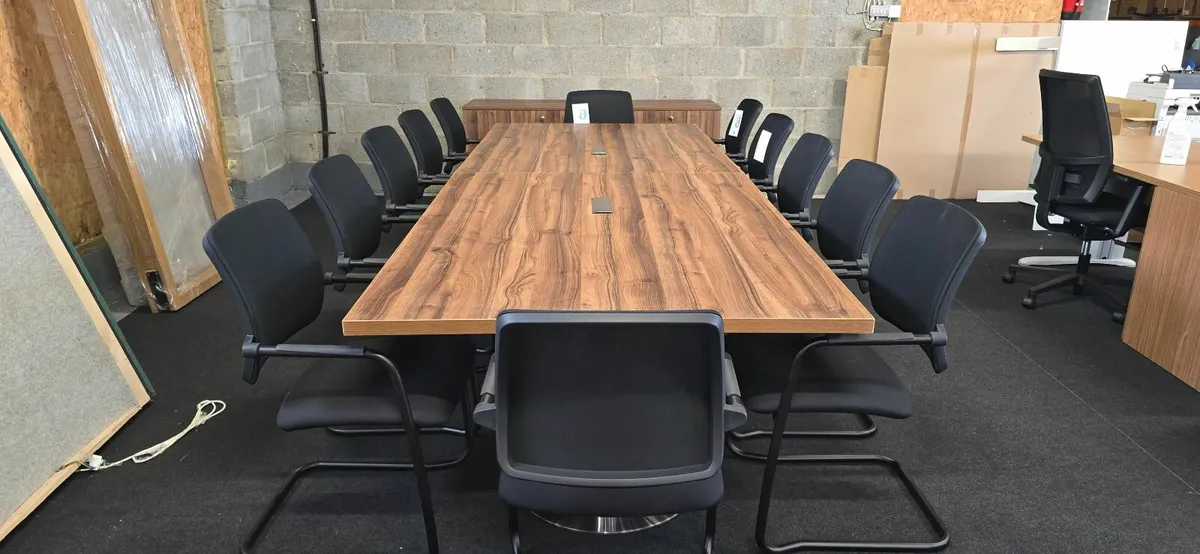 Executive Meeting table suite - Image 3