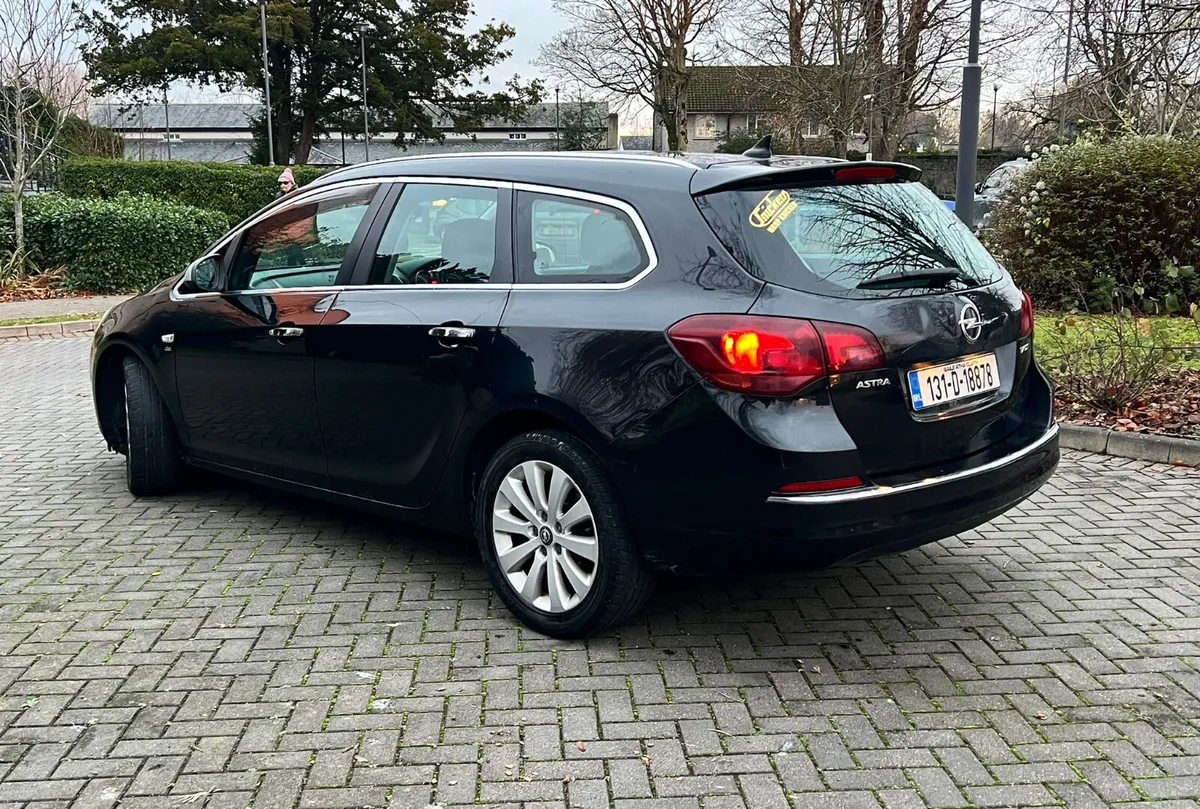 Opel Astra 2013 1.7 CDTI new nct 8/26 tax 1/26 - Image 4