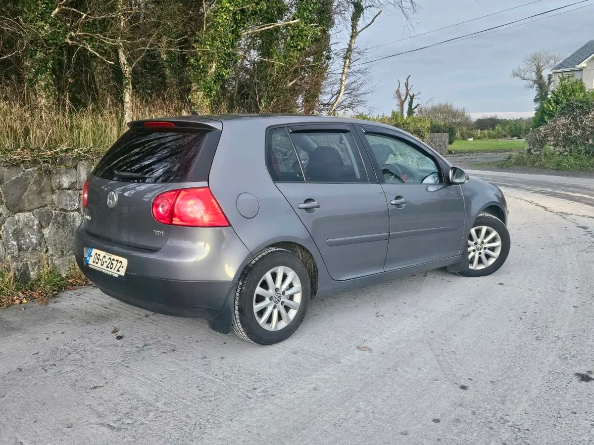 VW GOLF - Image 2