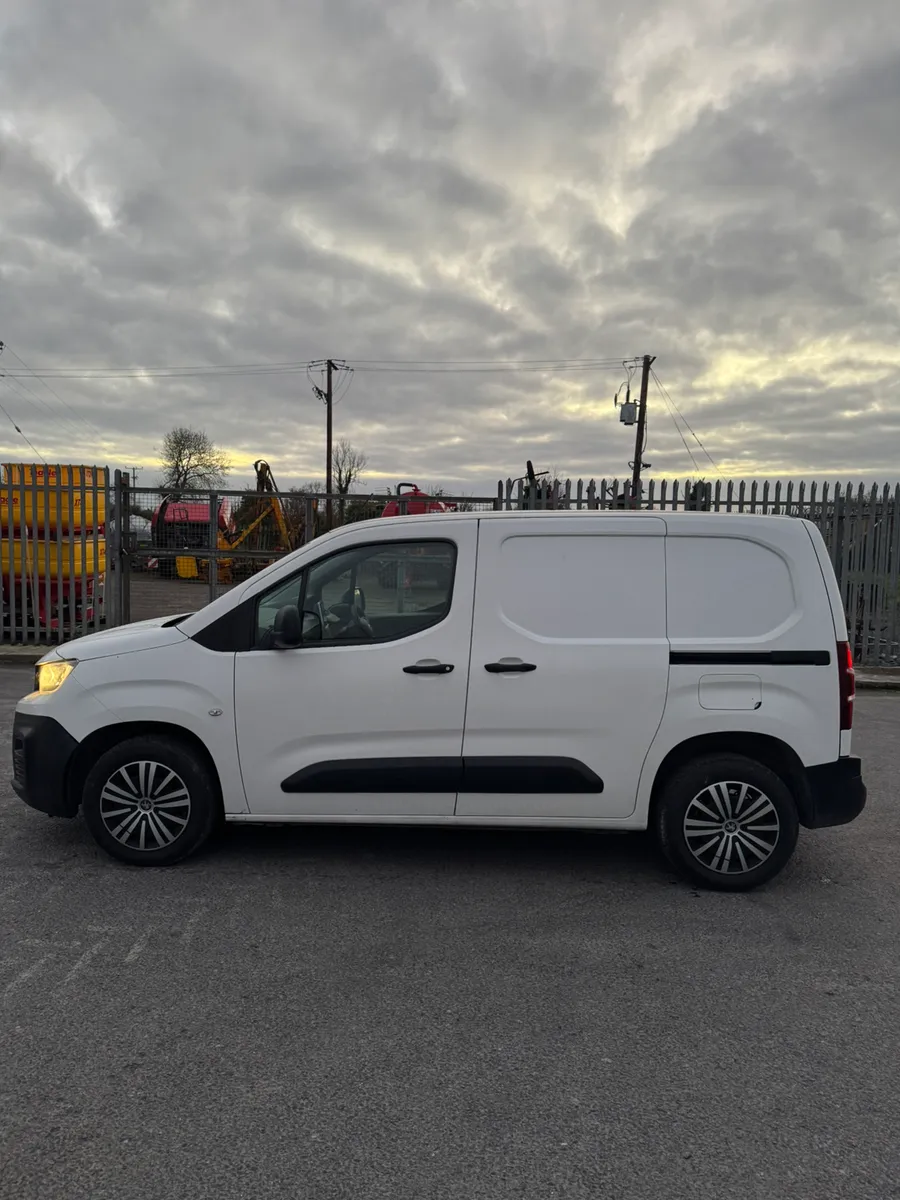 2019 PEUGEOT PARTNER 1.6L - Image 3