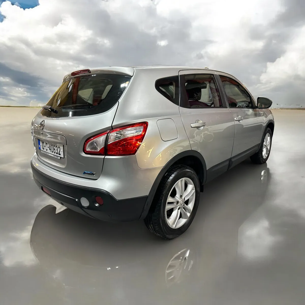 2010 Nissan Qashqai 1.5 DCI XE - Image 2