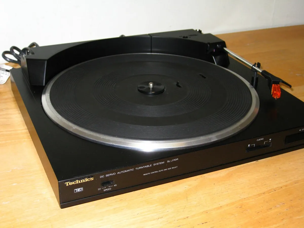 Technics SL-J110R Turntable & P24 Cartridge -Japan - Image 1