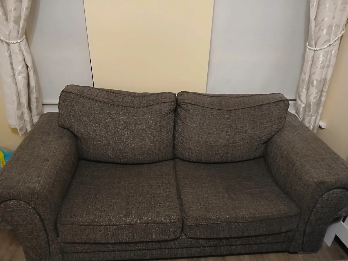 Free sofa - Image 2