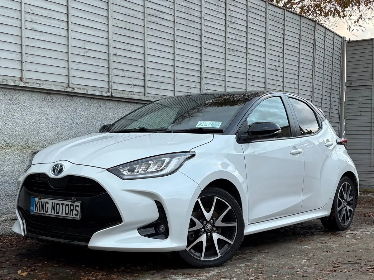 Toyota Yaris 2022 / PREMIER / HYBRID / HEAD UP - Image 4