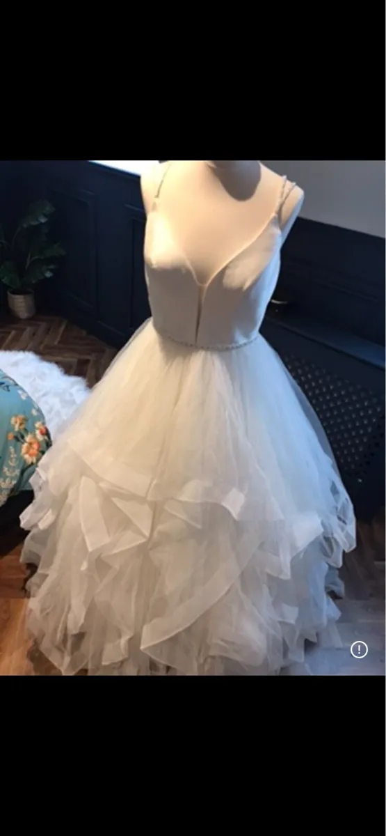 Wedding dress - Image 3