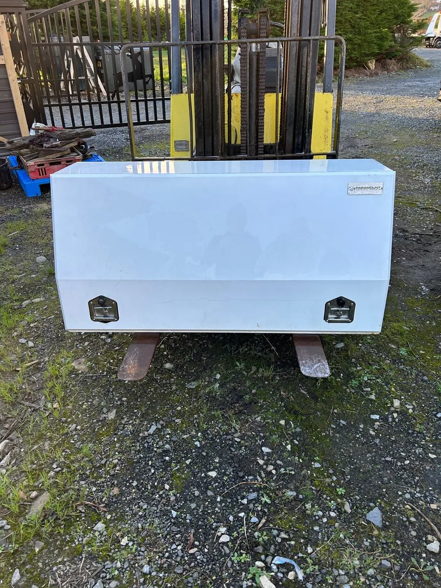 Tool box for jeep/pick up/dropside - Image 1