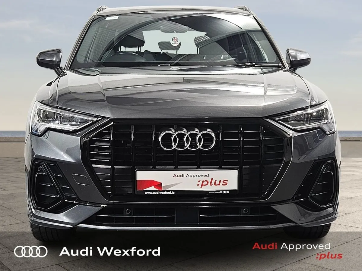 Audi Q3 35 TDI 150HP S Tronic S Line Black Edition - Image 3