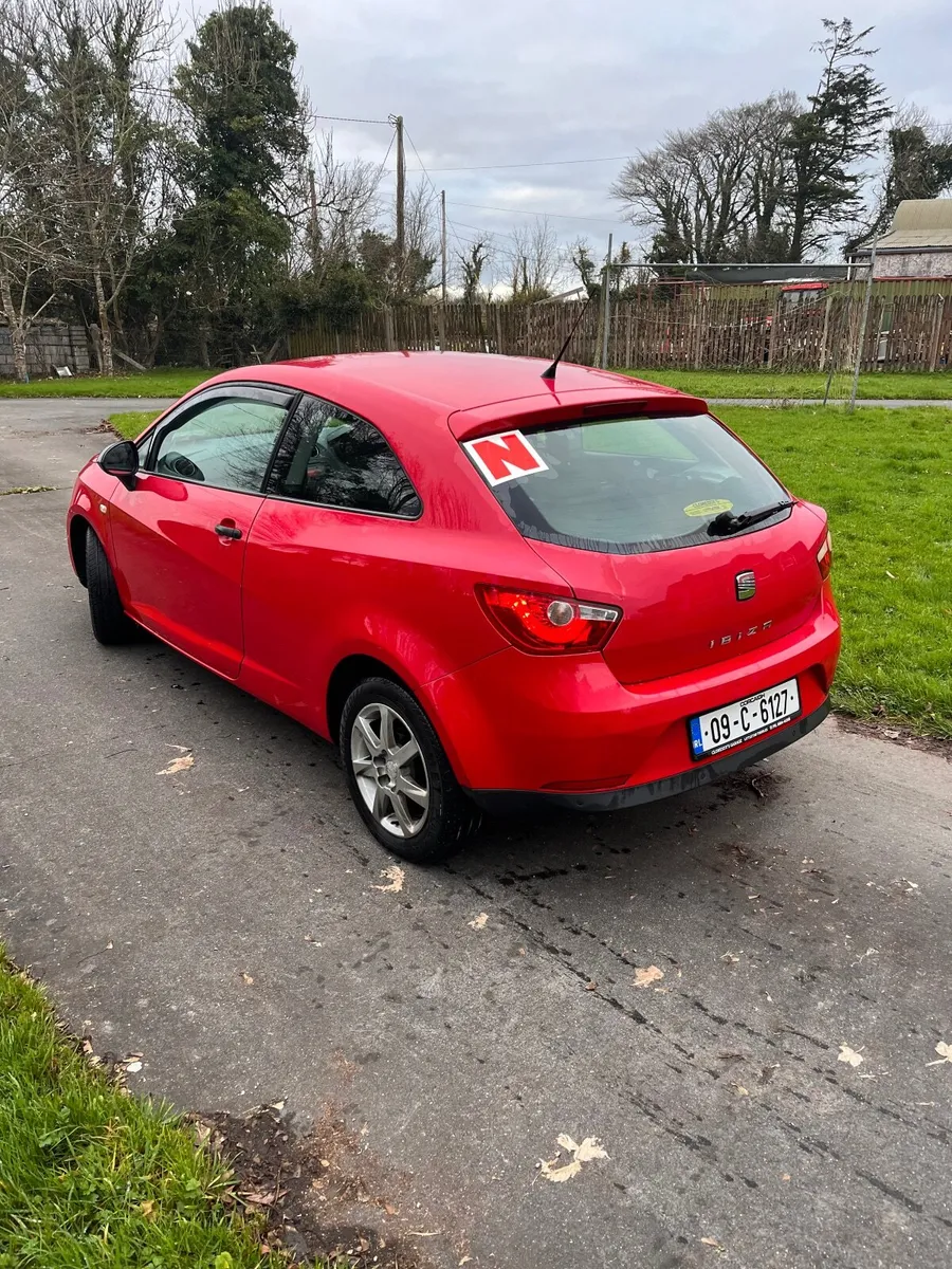 SEAT Ibiza 2009 - Image 2