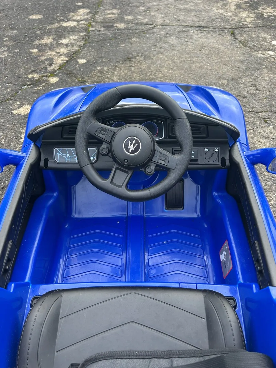 Electric Remote Control Car - Image 3