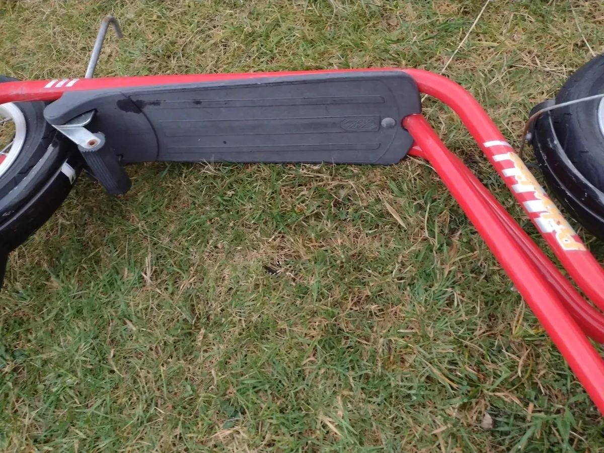 Puka kids scooter with large wheels - Image 3