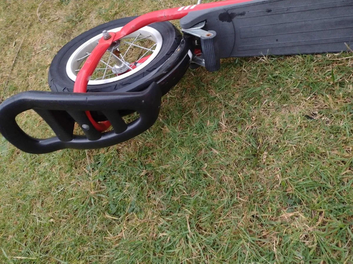 Puka kids scooter with large wheels - Image 4