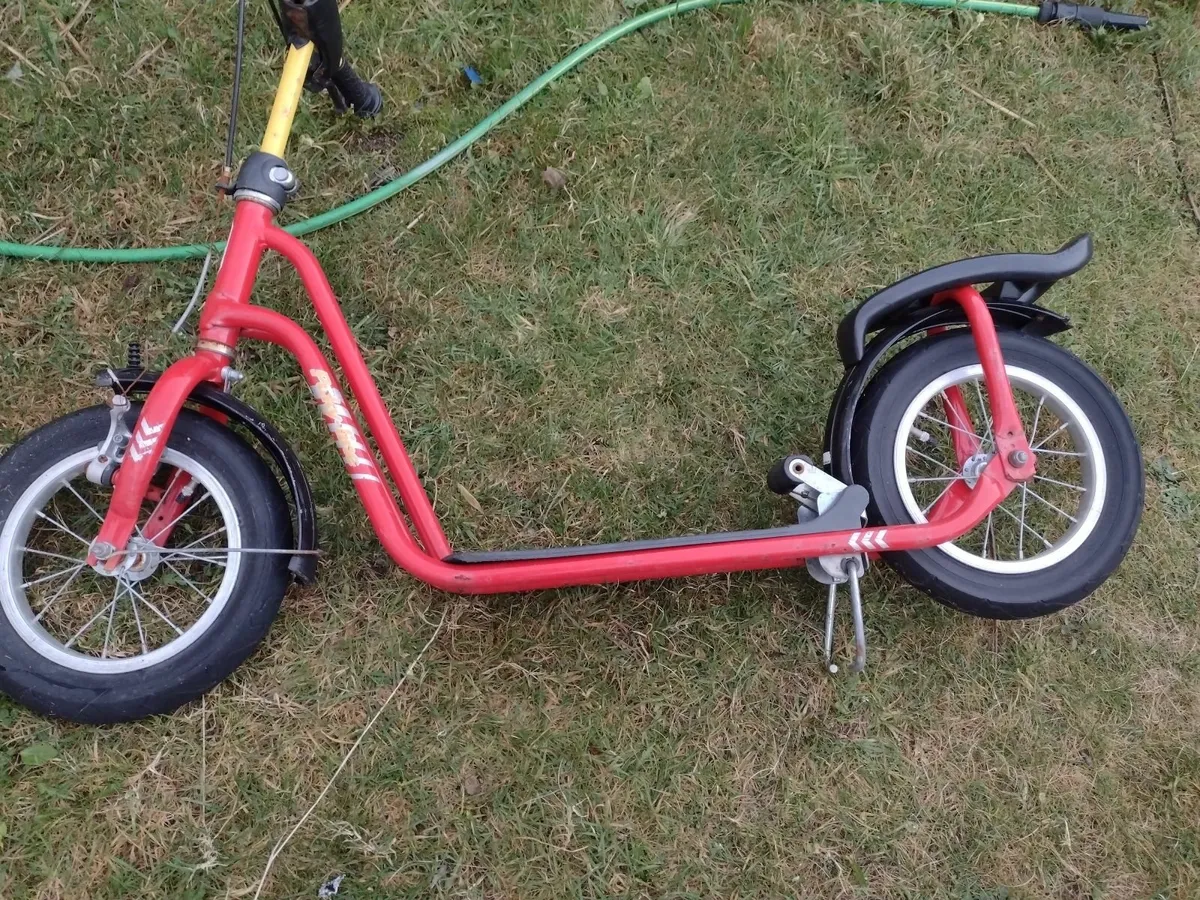 Puka kids scooter with large wheels - Image 1