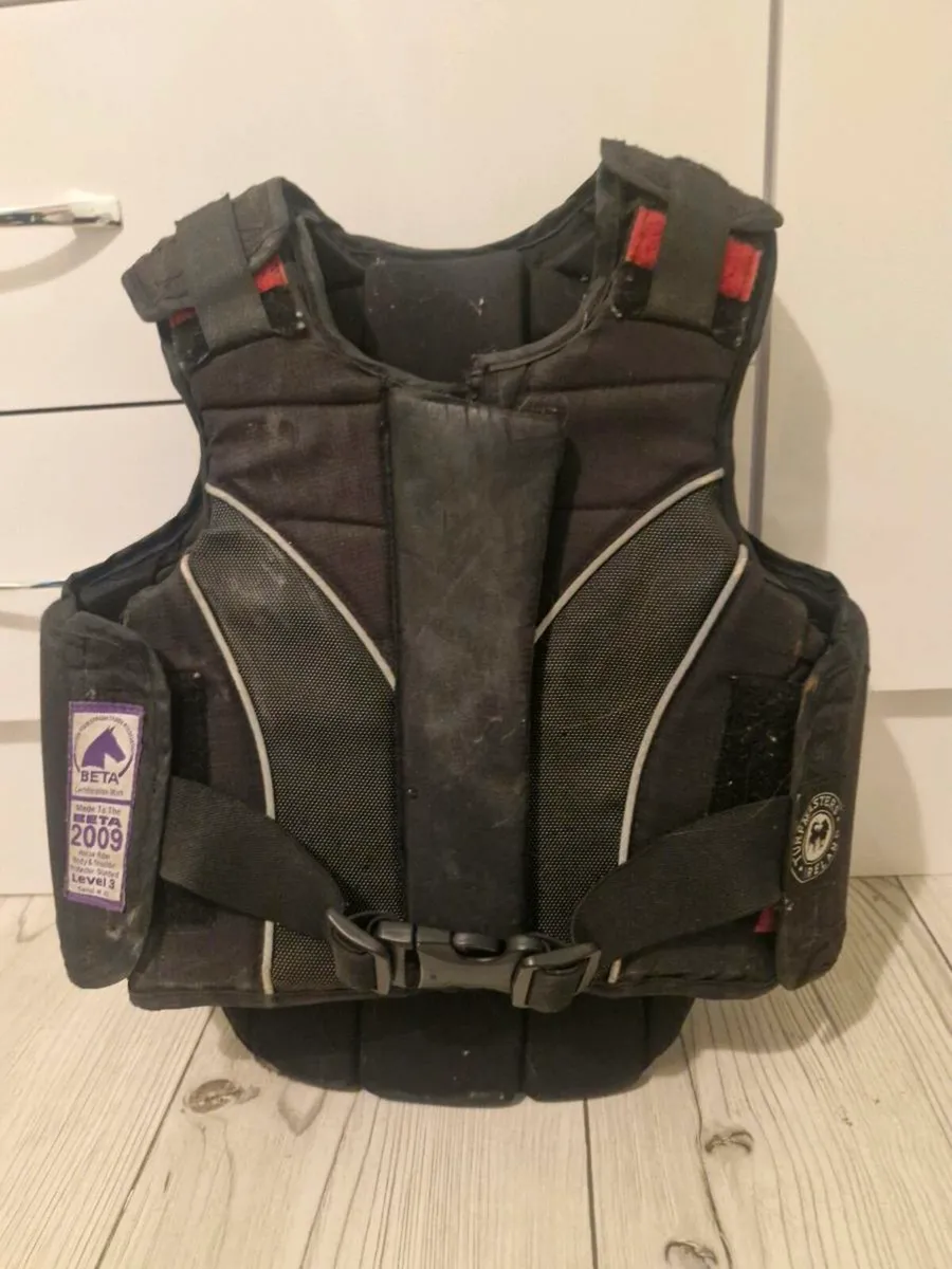 Kids back protector. - Image 1