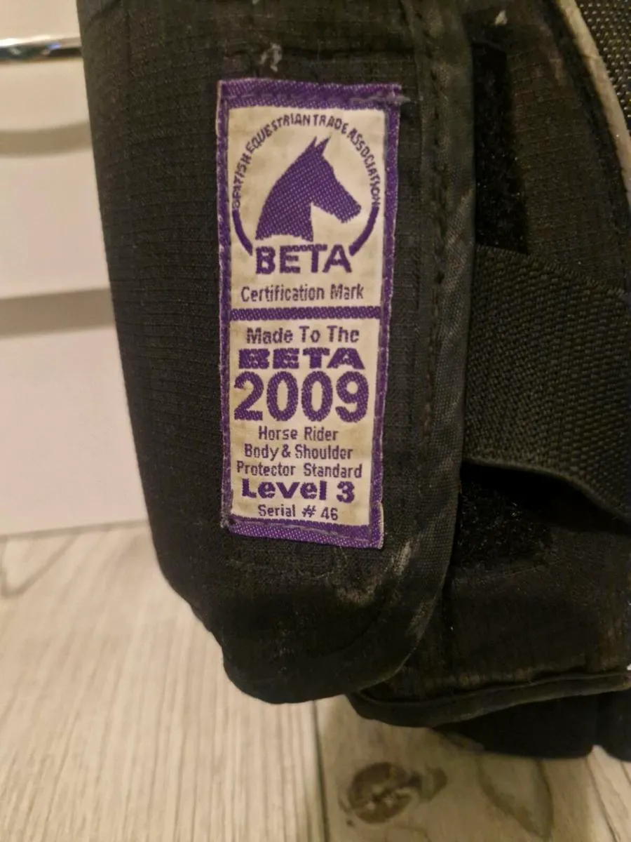 Kids back protector. - Image 2