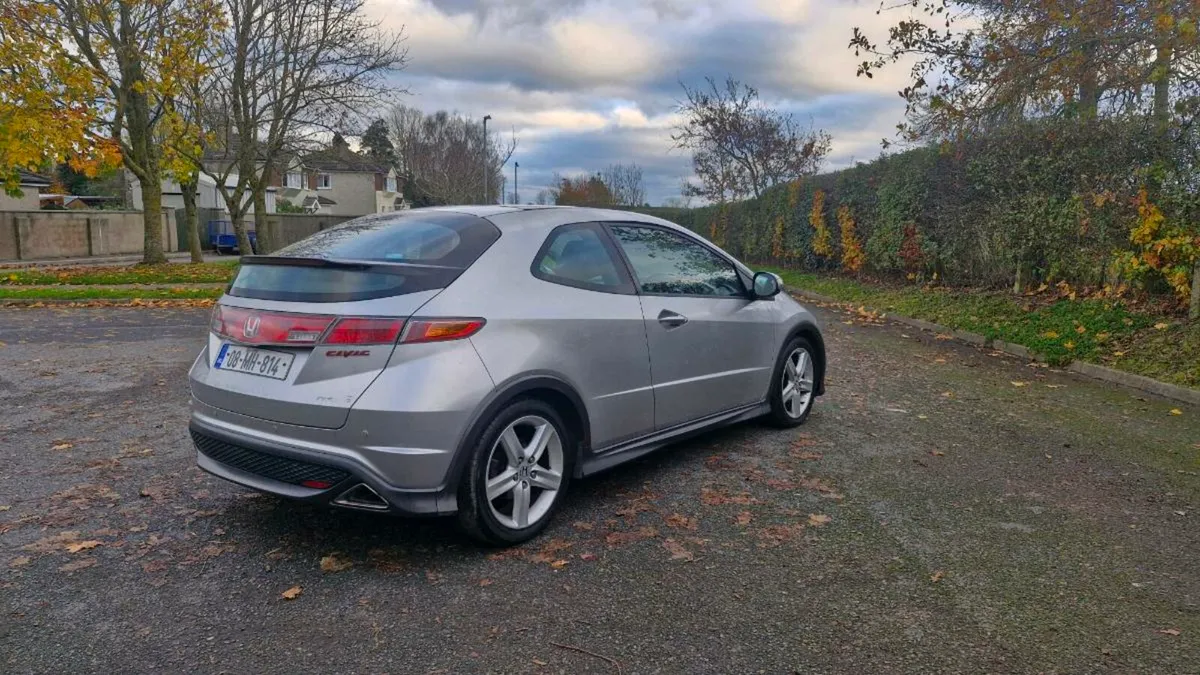 Civic 1.8 type S - Image 3