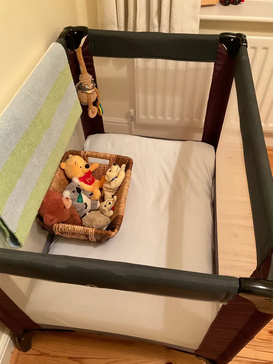 Child’s travel cot - Image 2