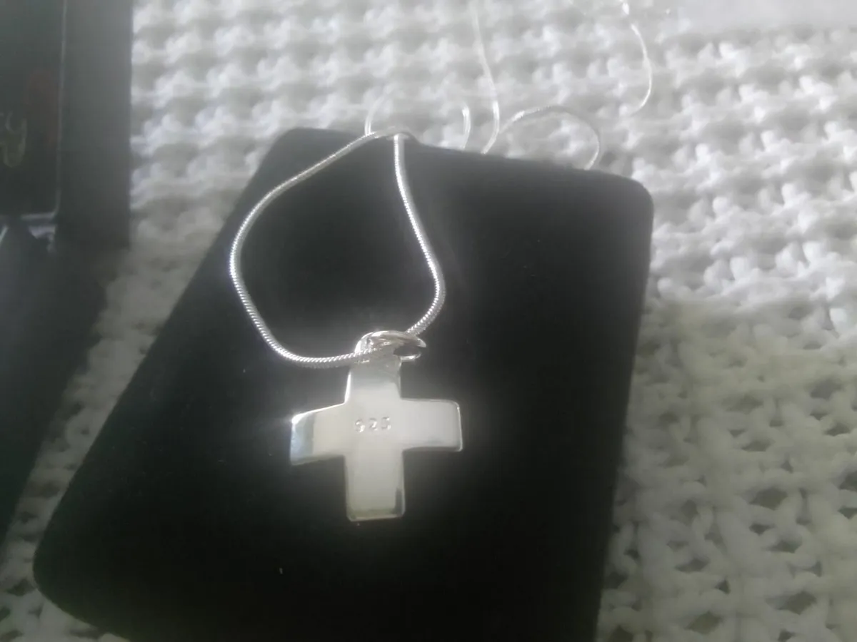 STERLING Silver chunky cross pendant new 18" - Image 3