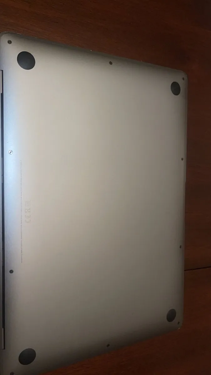 M1 MacBook Air 2020 - Image 1