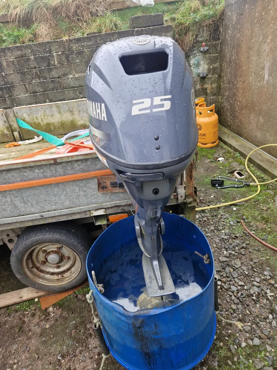 25 hpYamaha outboard 4stroke - Image 2