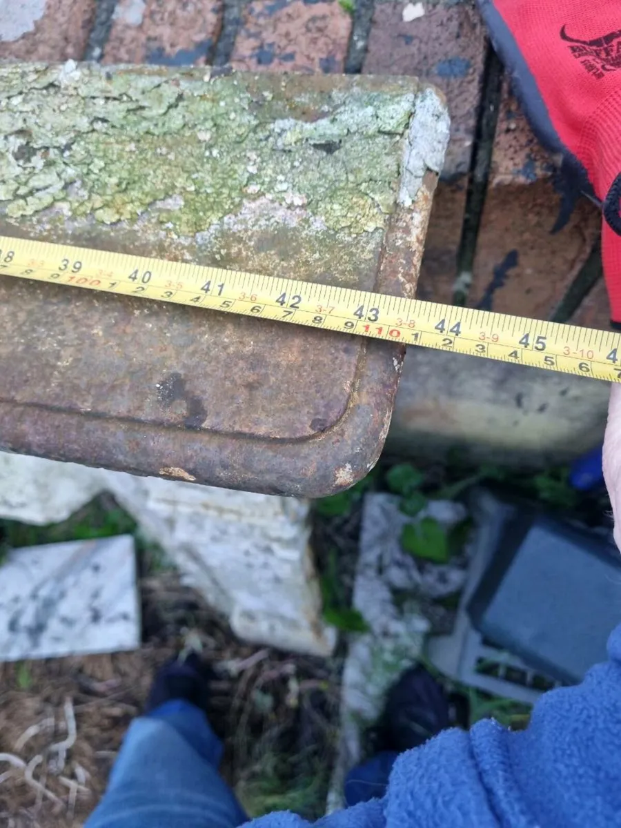 2 original old cast iron fireplaces 160 euros - Image 4