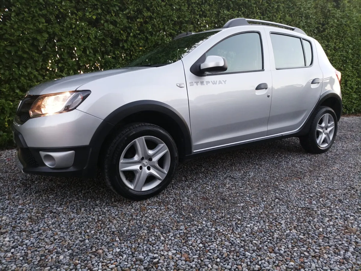 Dacia Sandero Stepway 2015 - Image 1