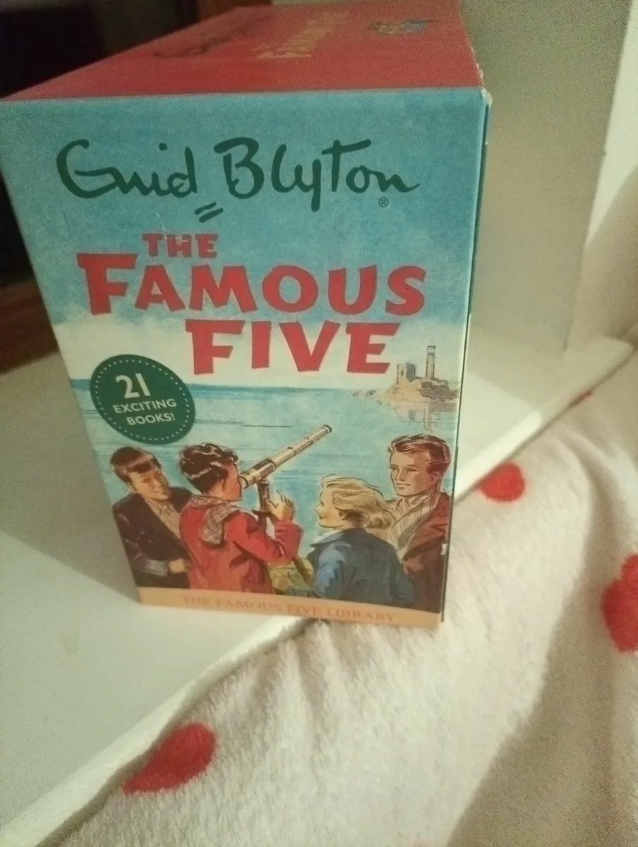BLYTON ENID - Famous Five Series (21)Box Set - Image 2