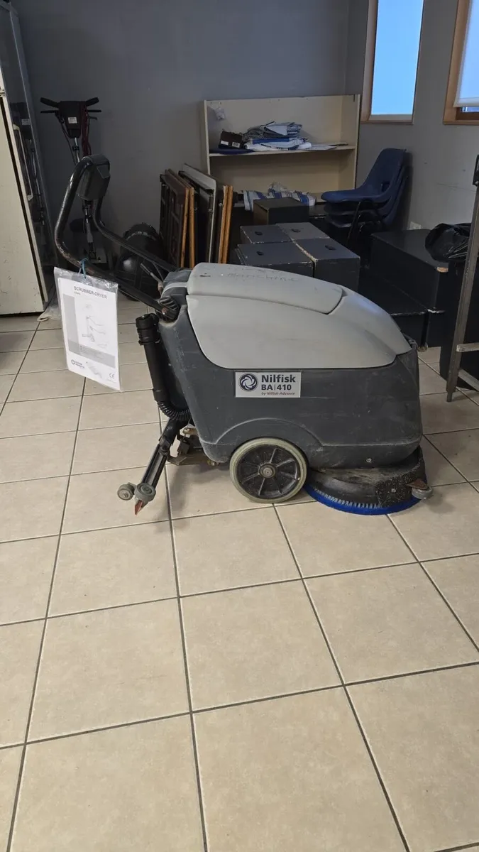 Nilfisk professional floor cleaner - Image 1