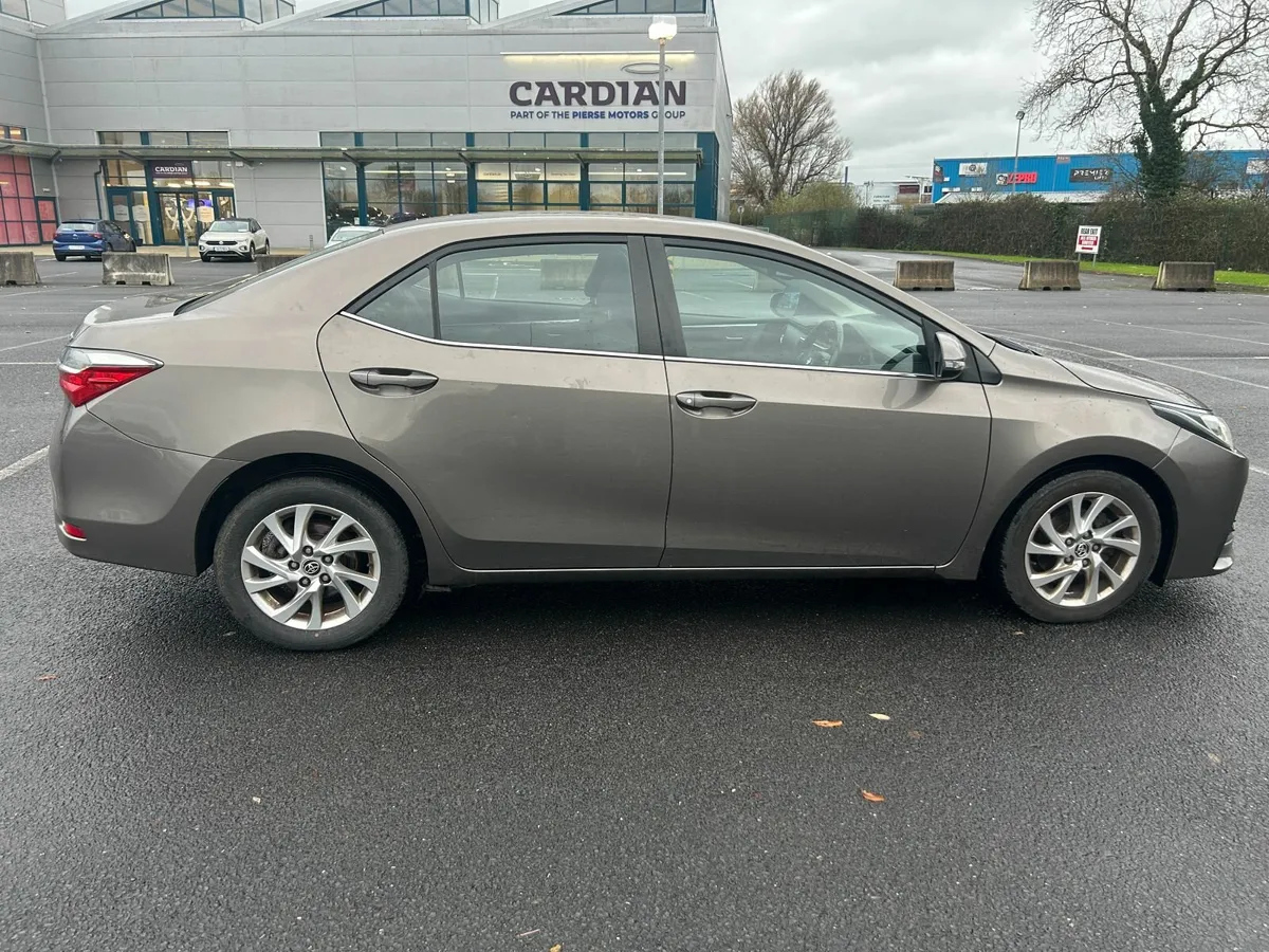 Toyota Corolla 2017 1.4D4D - Image 2