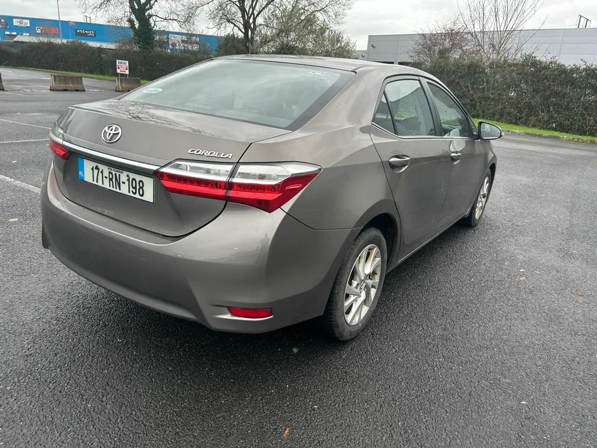 Toyota Corolla 2017 1.4D4D - Image 3