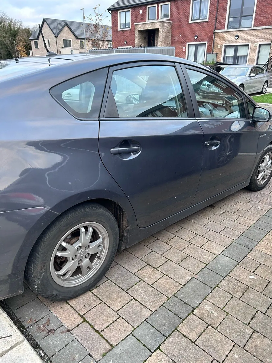 Toyota Prius - Image 3