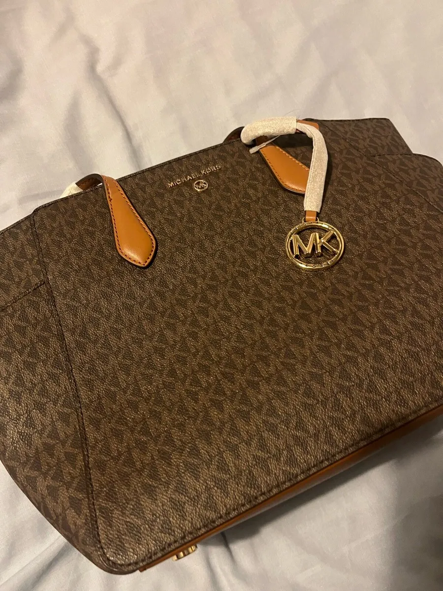 Genuine Michael Kors bag - Image 2