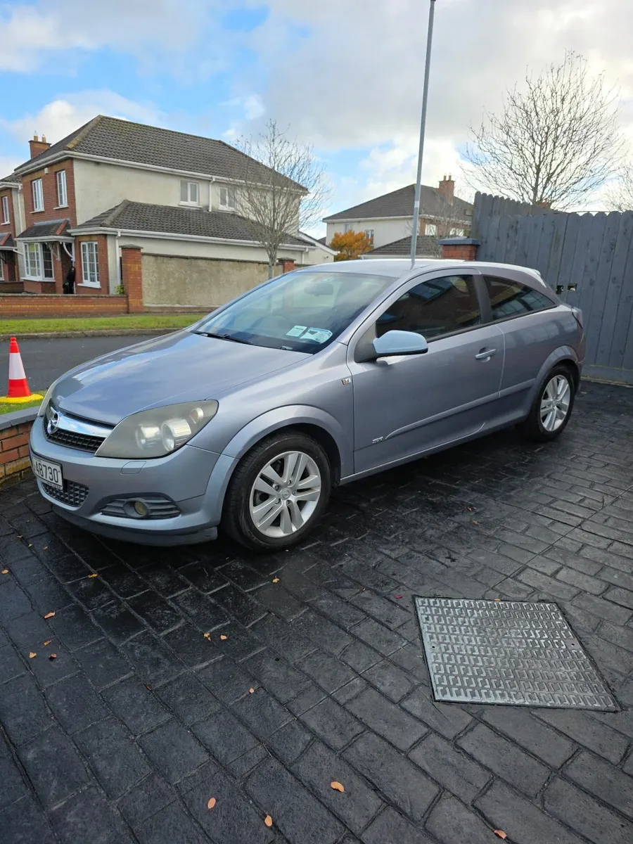 Opel Astra 2008 - Image 1